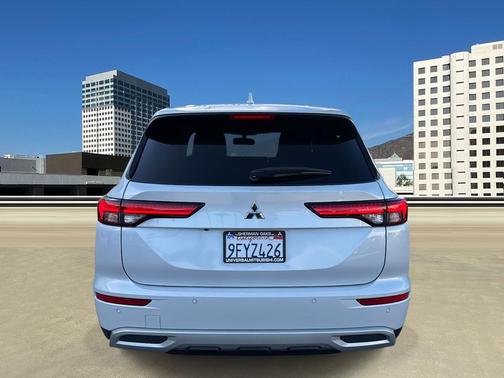 2023 Mitsubishi Outlander SE 2.5 2WD