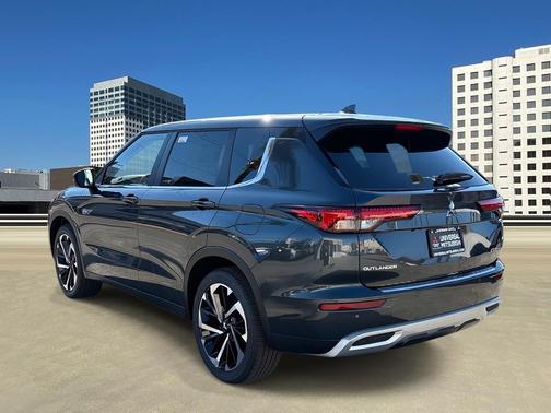 2025 Mitsubishi Outlander PHEV SE S-AWC