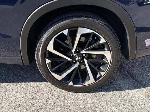 2024 Mitsubishi Outlander PHEV SEL