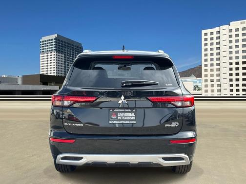 2025 Mitsubishi Outlander PHEV SEL