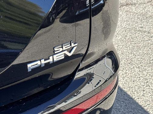 2023 Mitsubishi Outlander PHEV SEL