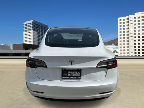 Pearl White Multi-Coat 2021 Tesla Model 3 Standard Range Plus