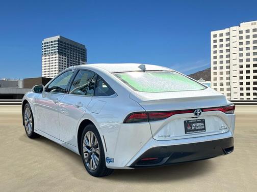 Oxygen White 2021 Toyota Mirai Base