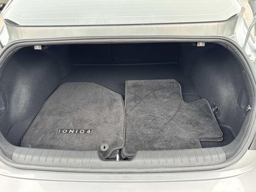 2023 Hyundai IONIQ 6 SEL