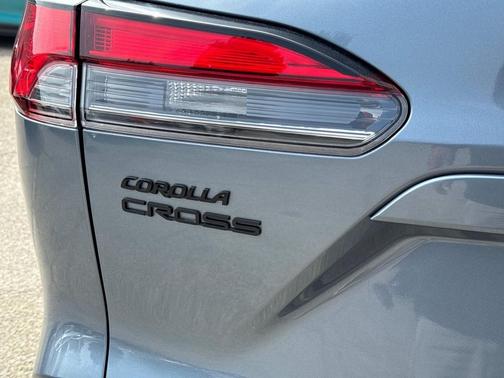 Blue Crush Metallic 2023 Toyota Corolla Cross XLE
