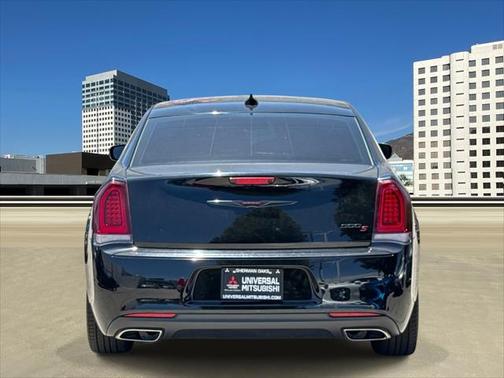 2022 Chrysler 300 S
