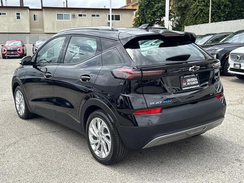 Mosaic Black Metallic 2023 Chevrolet Bolt EUV FWD LT