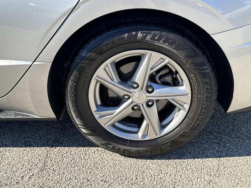 2020 Hyundai SONATA SE