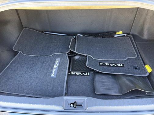 2024 Toyota Mirai Base