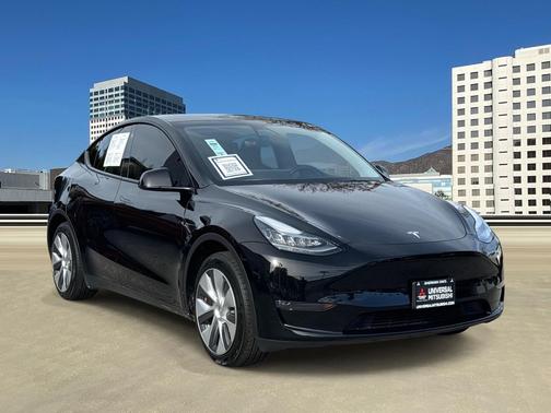 2023 Tesla Model Y Long Range Dual Motor All-Wheel Drive