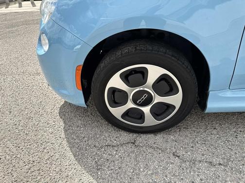 2015 FIAT 500e Battery Electric