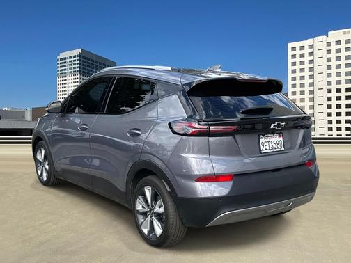 2023 Chevrolet Bolt EUV FWD LT