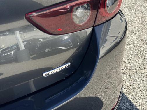 2023 Mazda Mazda3 2.5 S Select