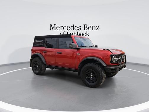 Hot Pepper Red Metallic Tinted Clearcoat 2024 Ford Bronco Wildtrak
