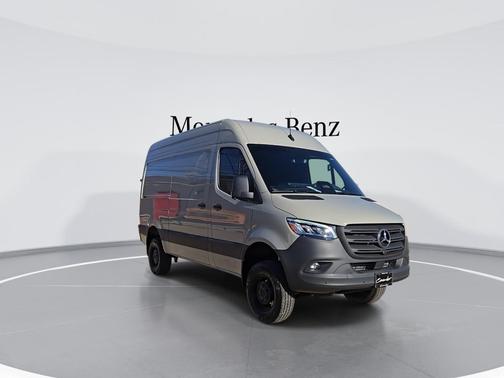 2026 Mercedes-Benz Sprinter 2500 144 WB Standard Roof Crew