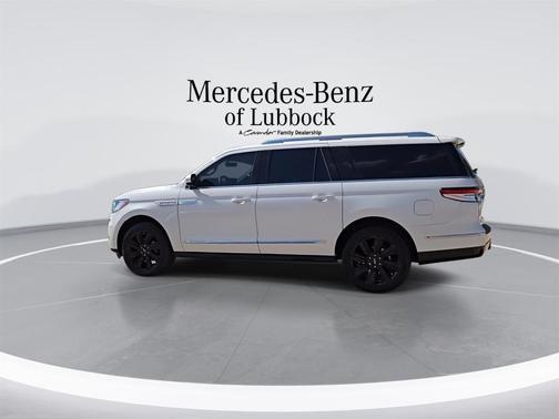 2023 Lincoln Navigator L Reserve
