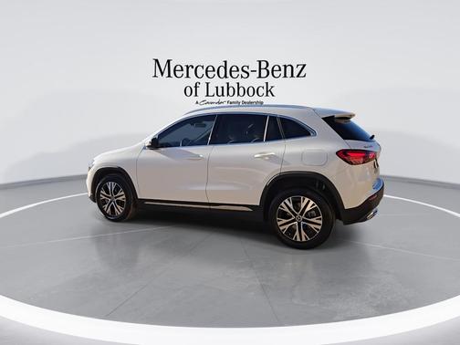 Polar White 2026 Mercedes-Benz GLA 250 Base 4MATIC