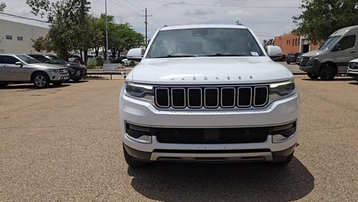 Bright White Clearcoat 2022 Jeep Wagoneer Series III