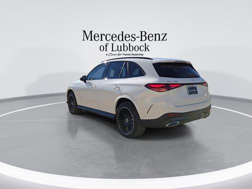 2025 Mercedes-Benz GLC 300 Base
