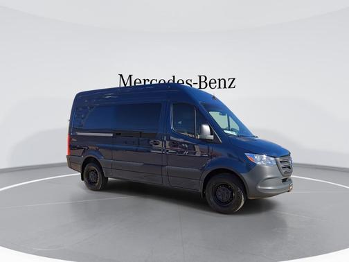 2026 Mercedes-Benz Sprinter 2500 144 WB Standard Roof Crew