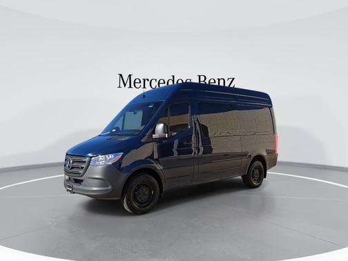 2026 Mercedes-Benz Sprinter 2500 144 WB Standard Roof Crew