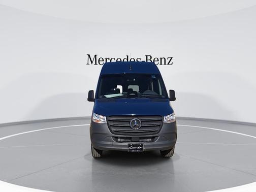 2026 Mercedes-Benz Sprinter 2500 144 WB Standard Roof Crew