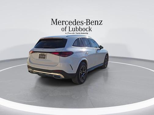 MANUFAKTUR Moonlight White Metallic 2026 Mercedes-Benz GLC 300 Base 4MATIC