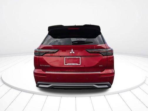 Red Diamond/Black Roof 2025 Mitsubishi Outlander SEL