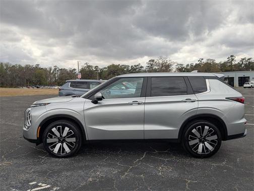 2025 Mitsubishi Outlander SE 2.5 S-AWC