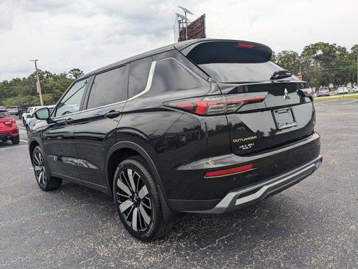 2025 Mitsubishi Outlander SE 2.5 2WD