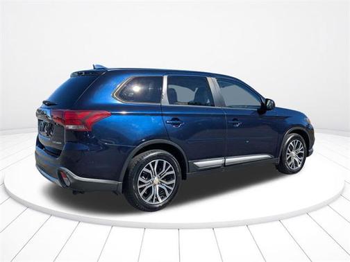 2018 Mitsubishi Outlander ES