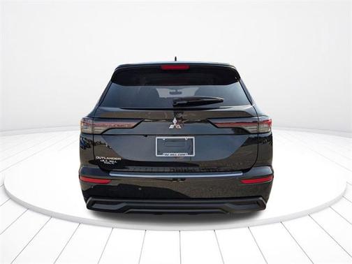 2026 Mitsubishi Outlander ES 2.5 2WD