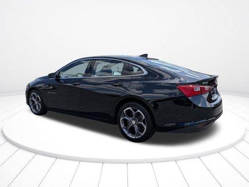 Mosaic Black Metallic 2023 Chevrolet Malibu FWD 1LT