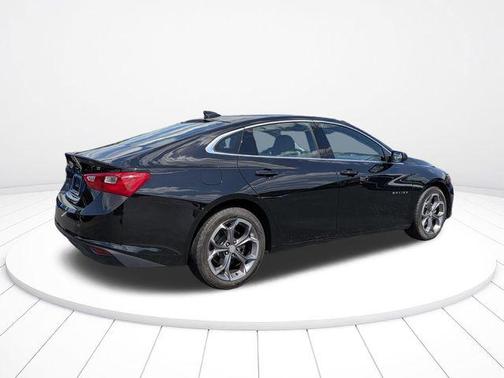 Mosaic Black Metallic 2023 Chevrolet Malibu FWD 1LT