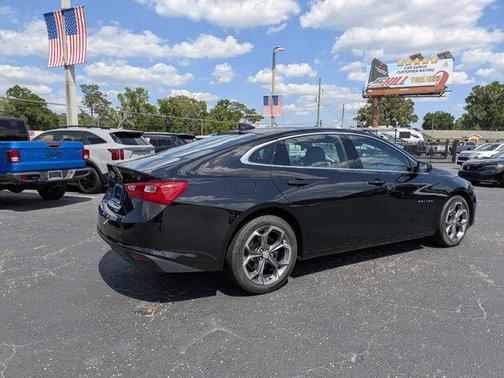 Mosaic Black Metallic 2023 Chevrolet Malibu FWD 1LT