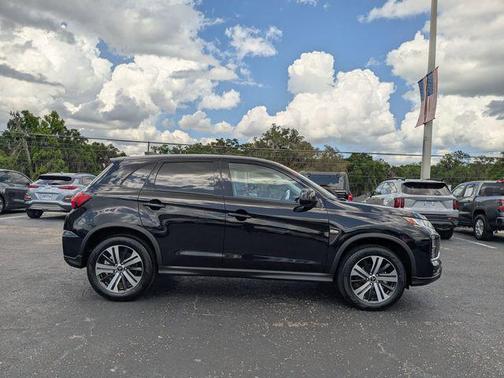 Labrador Black Pearl 2026 Mitsubishi Outlander Sport 2.0 ES