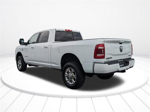 2024 RAM 2500 Laramie Crew Cab 4x4 6'4' Box