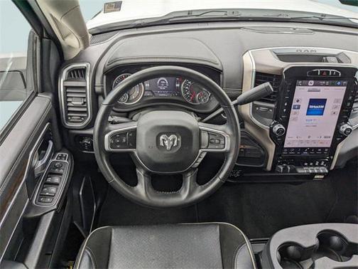 2024 RAM 2500 Laramie Crew Cab 4x4 6'4' Box