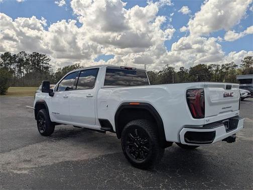 2025 GMC Sierra 2500 AT4