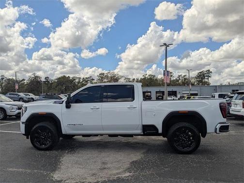 2025 GMC Sierra 2500 AT4