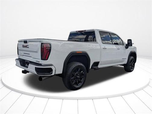 2025 GMC Sierra 2500 AT4