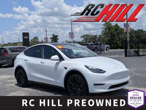 Pearl White Multi-Coat 2022 Tesla Model Y Long Range Dual Motor All-Wheel Drive