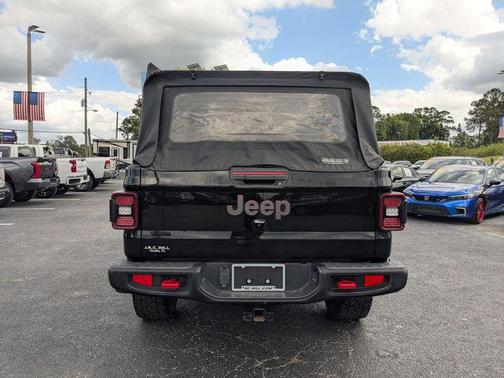 Black Clearcoat 2022 Jeep Gladiator Rubicon