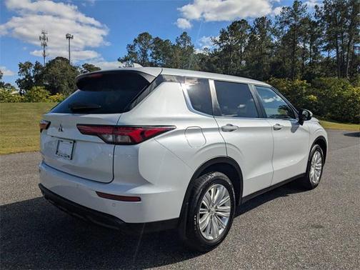 2024 Mitsubishi Outlander ES 2.5 2WD