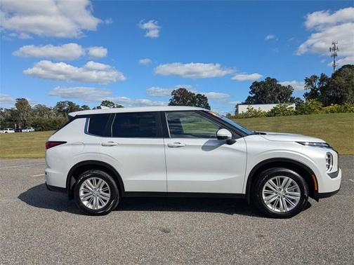 2024 Mitsubishi Outlander ES 2.5 2WD