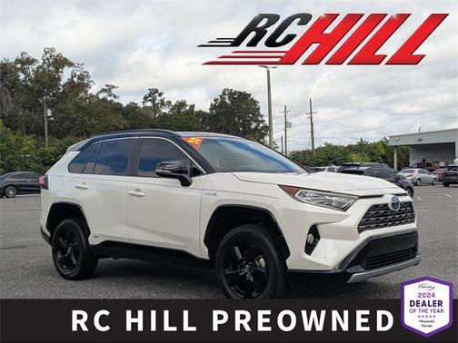 2020 Toyota RAV4 Hybrid SE