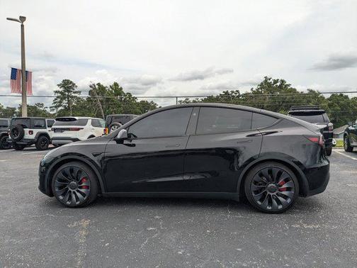 2024 Tesla Model Y Performance Dual Motor All-Wheel Drive