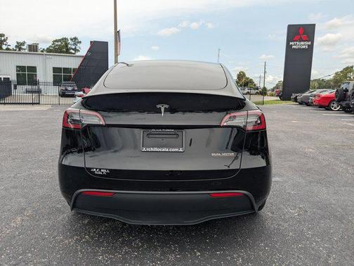 2024 Tesla Model Y Performance Dual Motor All-Wheel Drive