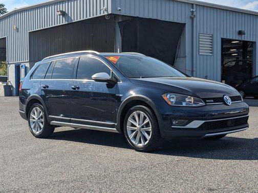 2017 Volkswagen Golf Alltrack TSI SE