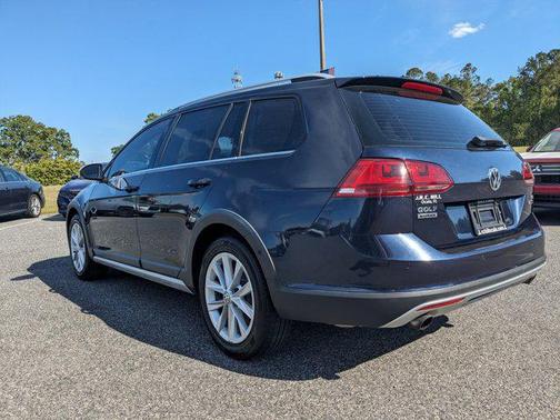 2017 Volkswagen Golf Alltrack TSI SE